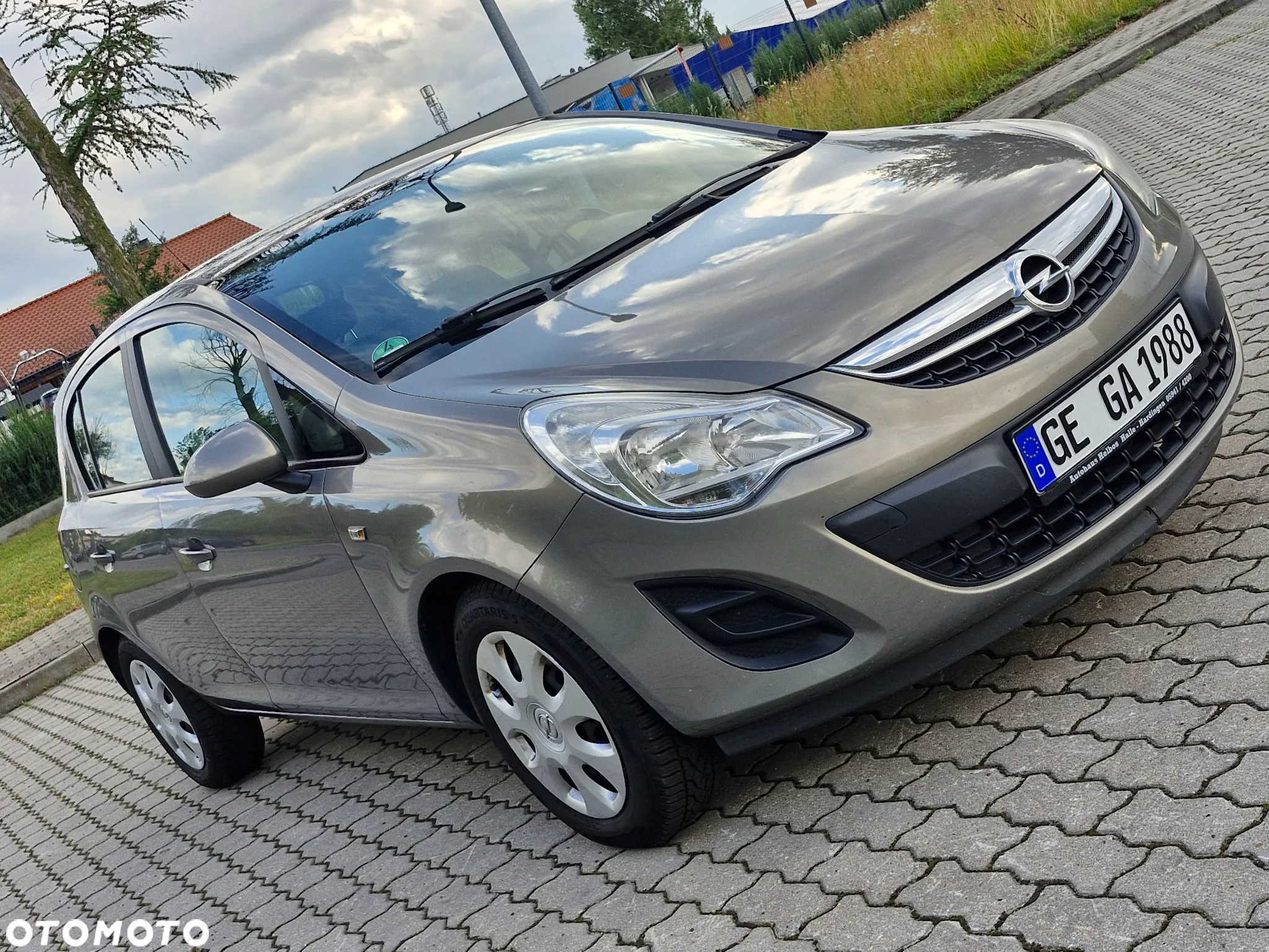 Opel Corsa 1.2 16V Cosmo - 12