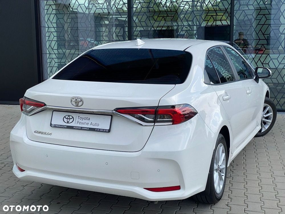 Toyota Corolla - 12