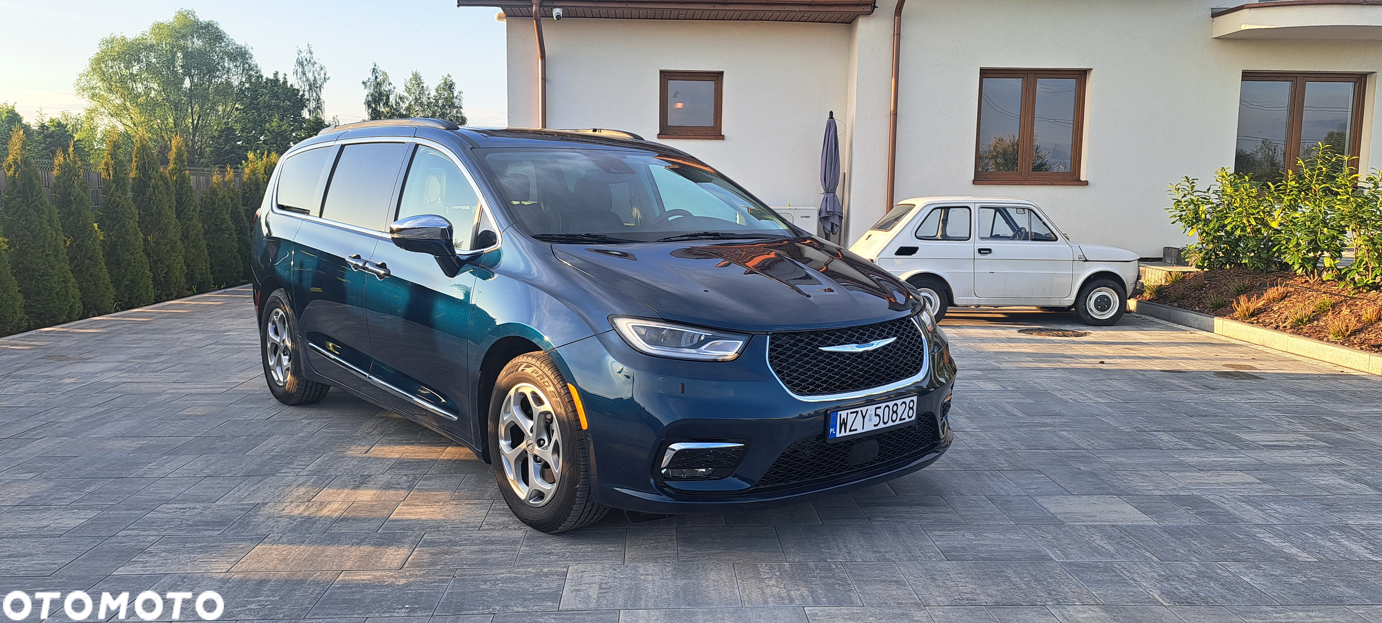 Chrysler Pacifica - 2