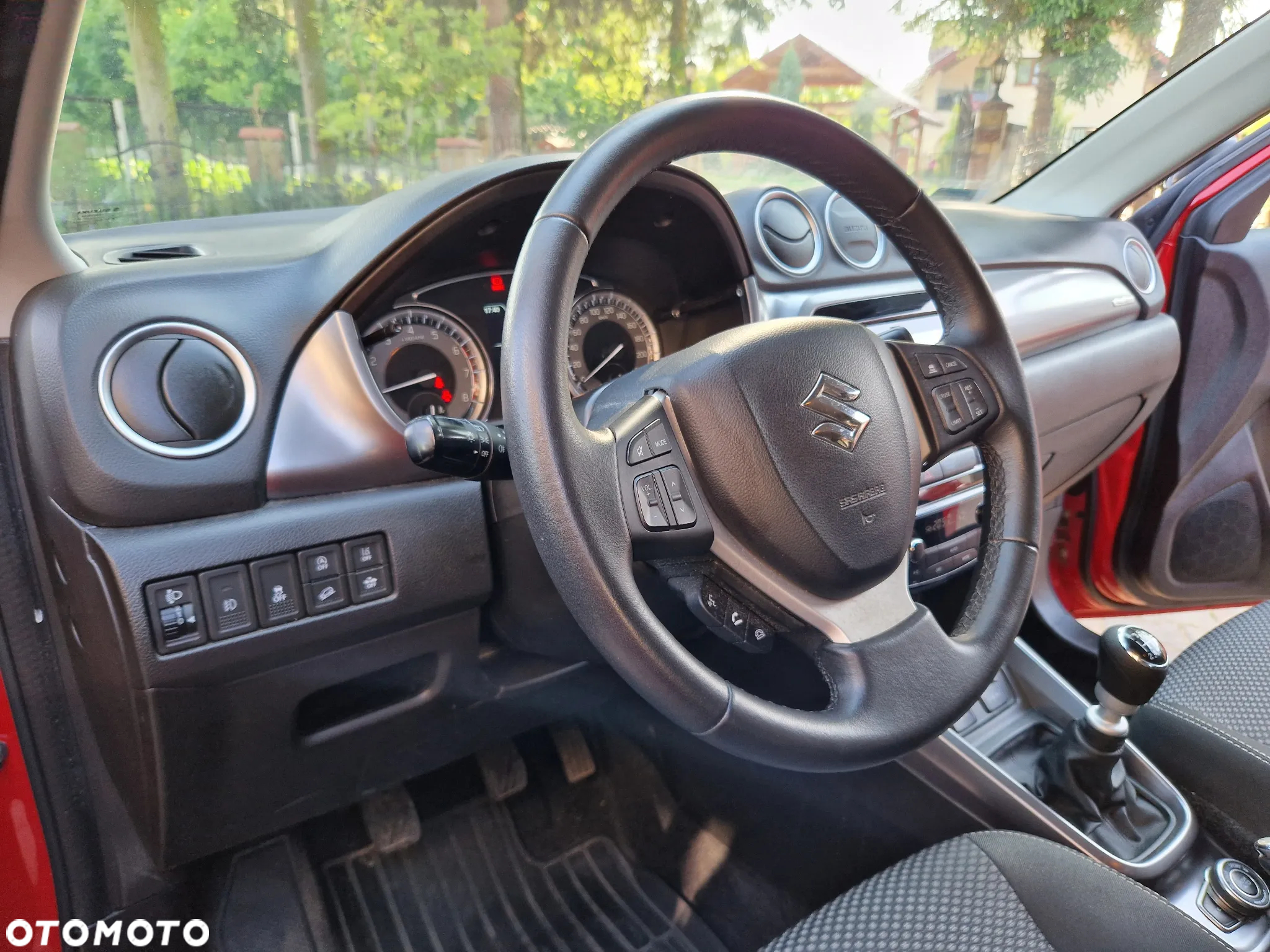 Suzuki Vitara 1.4 Boosterjet Premium 4WD - 14