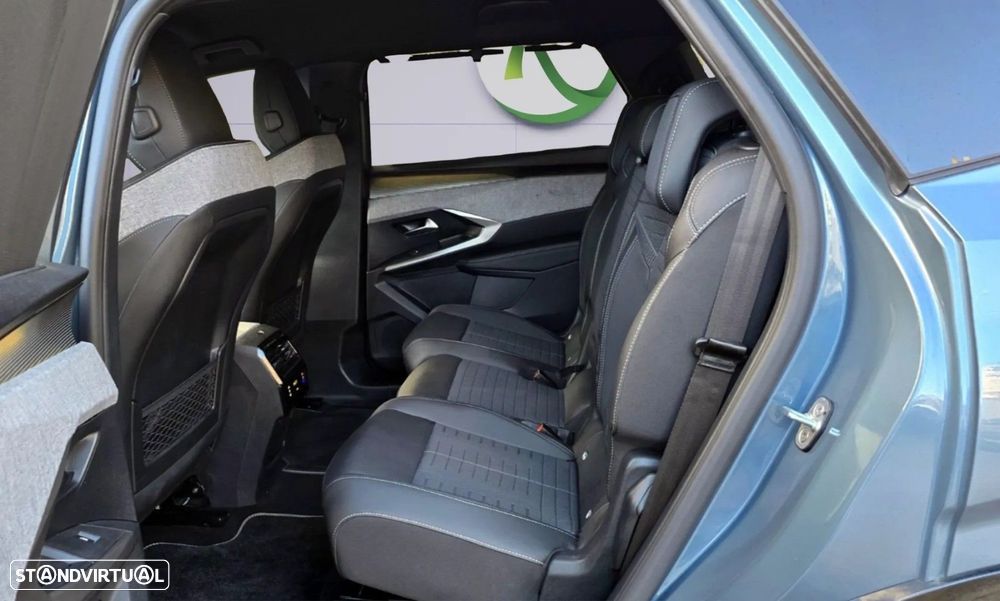 Peugeot E-5008 73 kWh GT - 11