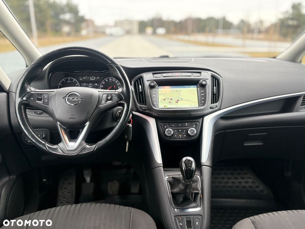 Opel Zafira - 8