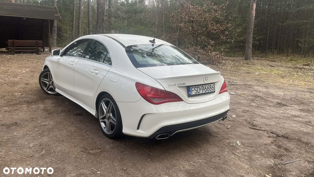 Mercedes-Benz CLA 250 4-Matic - 3
