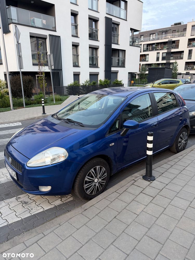 Fiat Punto 1.4 16V Dynamic - 2