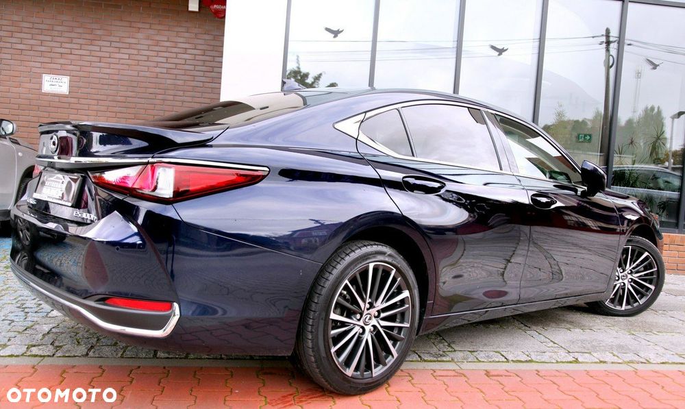 Lexus ES - 37