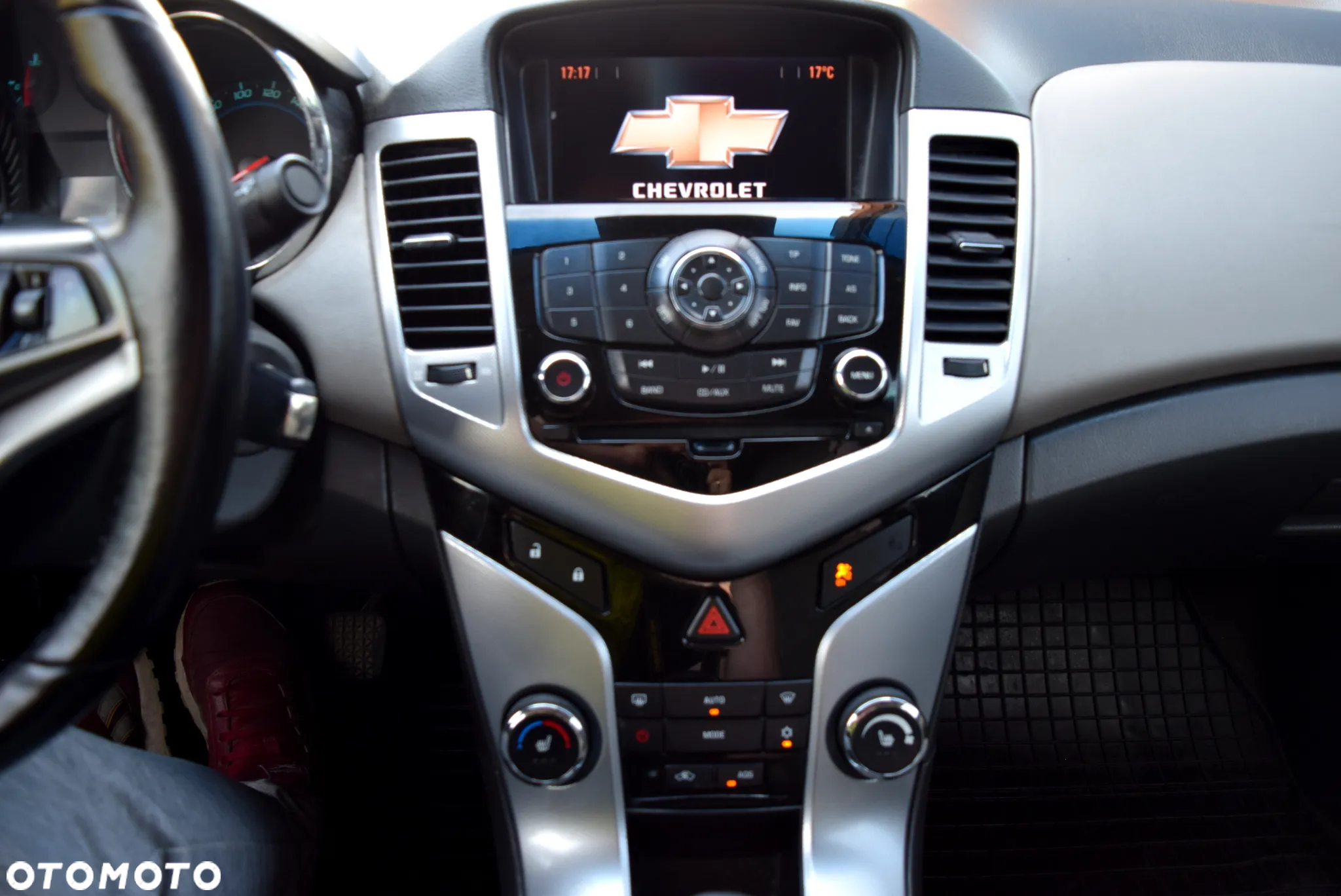 Chevrolet Cruze 1.8 LT - 20