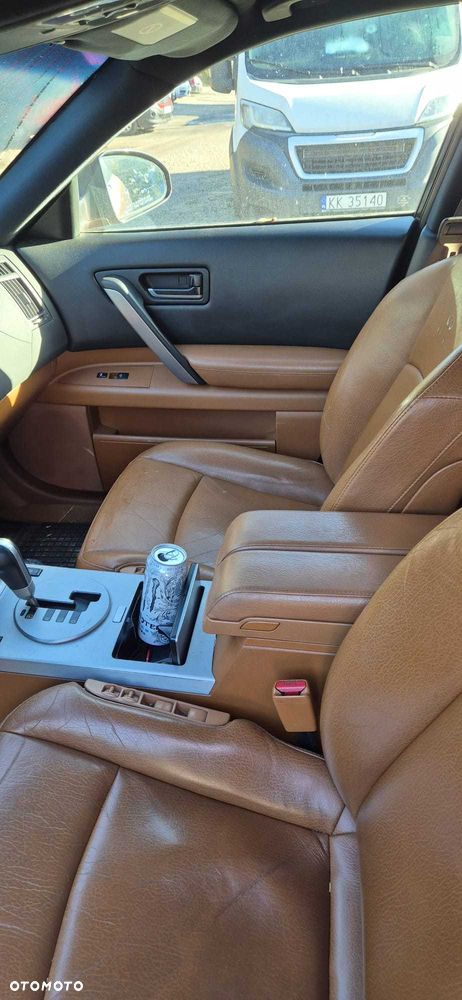 Infiniti FX - 5