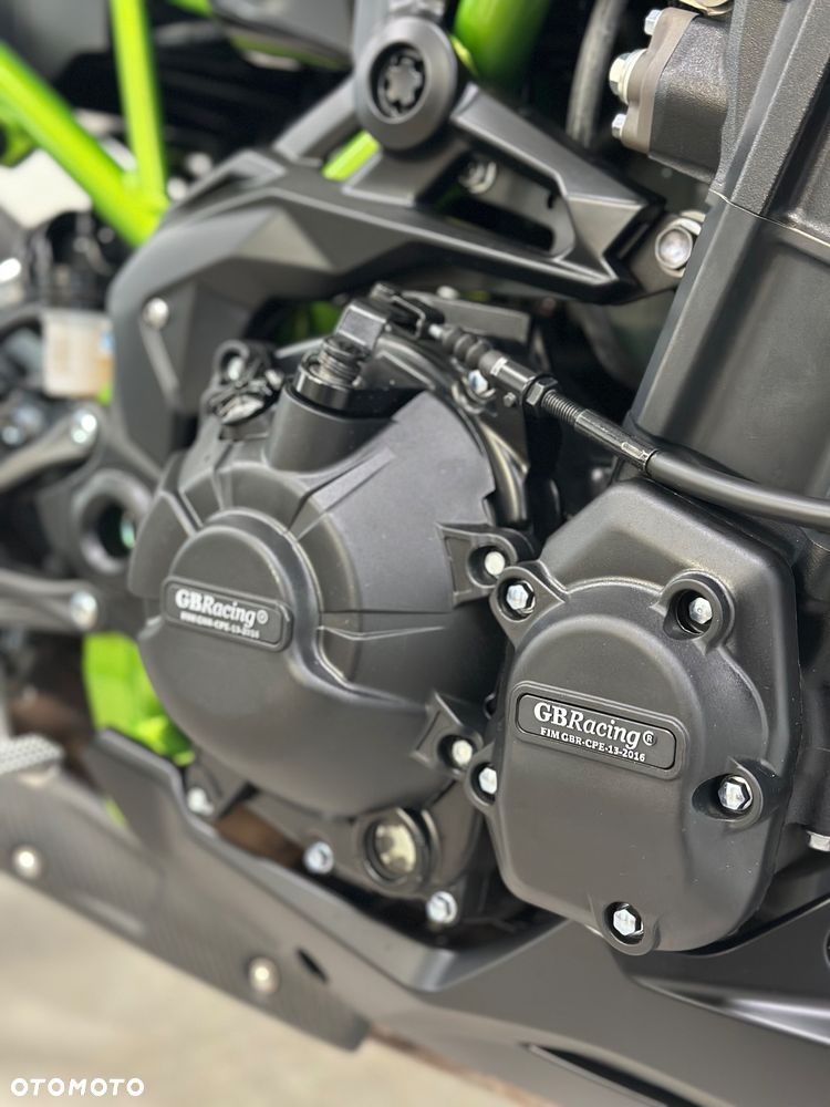 Kawasaki Z 900 - 10