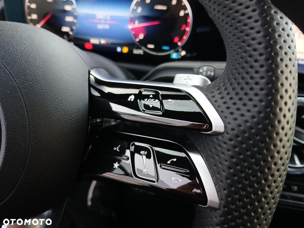Mercedes-Benz GLA 220 4Matic 8G-DCT AMG Line Advanced Plus - 20