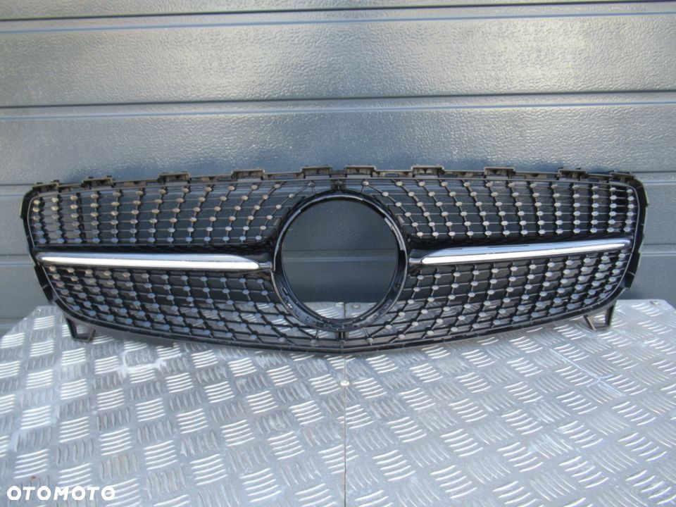 GRILL GRIL ATRAPA MERCEDES A-KLASA W176 AMG LIFT 2015- - 1