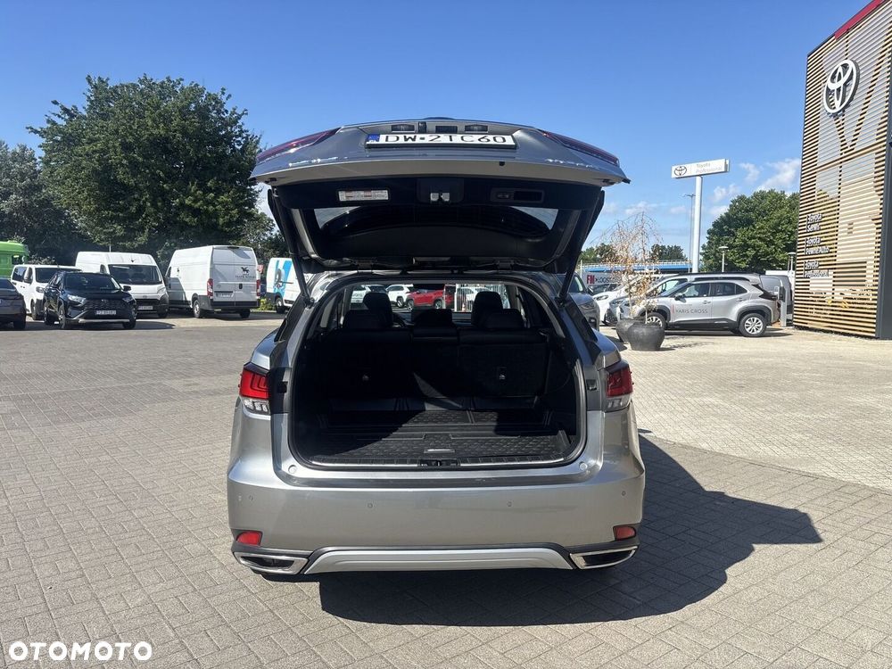Lexus RX - 15