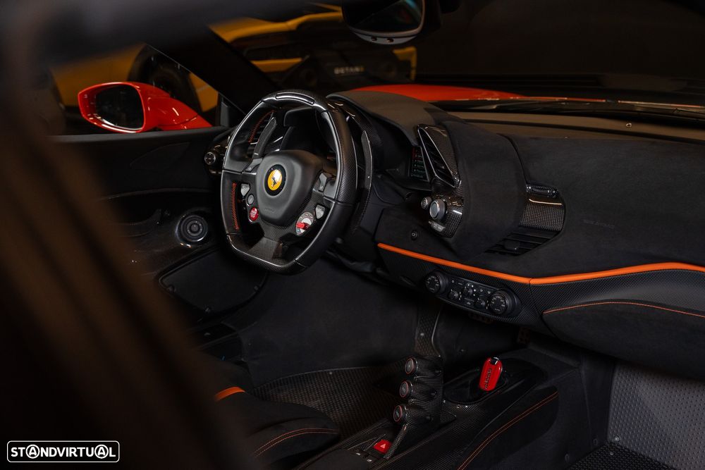 Ferrari 488 Pista - 18