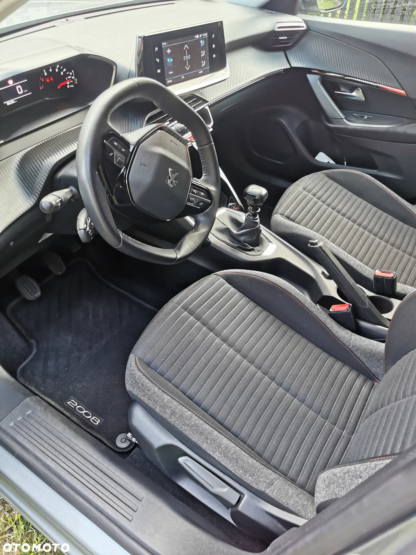 Peugeot 2008 PureTech 100 Active - 11