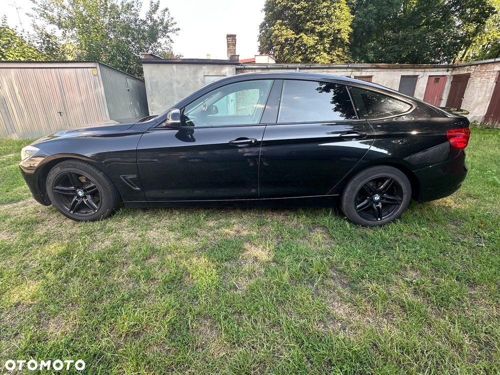 BMW Seria 3 318d - 22