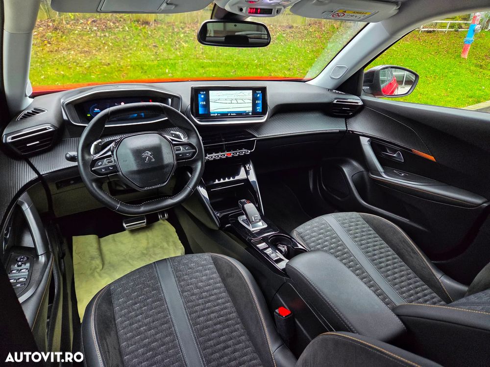 Peugeot 2008 1.5 BlueHDI 130 S&S EAT8 GT - 13