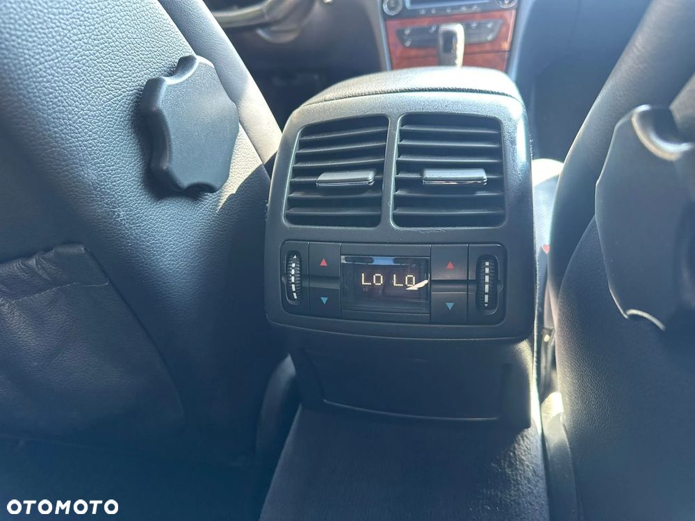 Mercedes-Benz Klasa E - 18