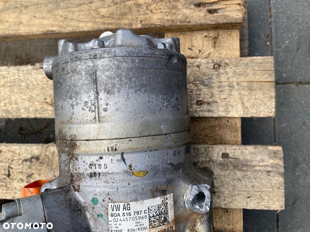 KOMPRESOR SPRĘŻARKA KLIMATYZACJI AUDI Q5 80A816797C - 4