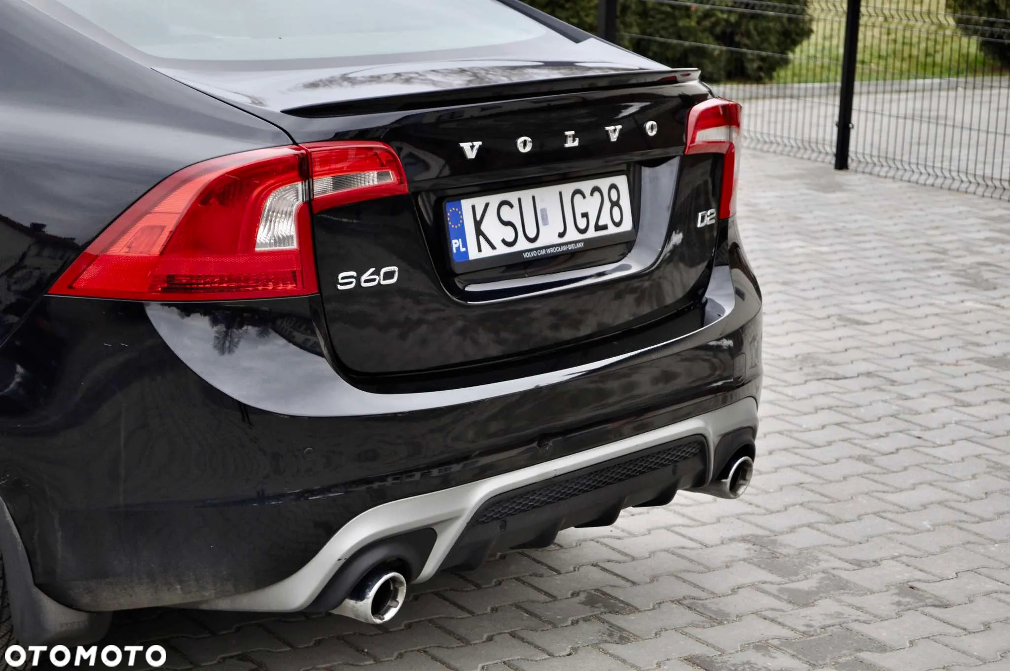 Volvo S60 D2 R-Design - 5