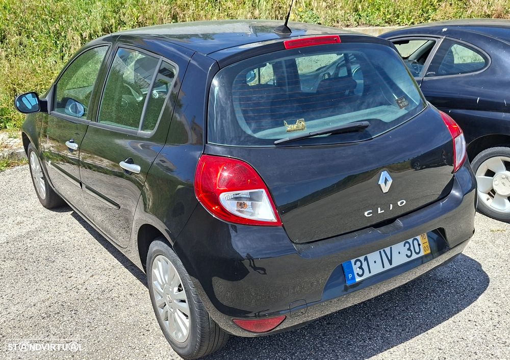 Renault Clio 1.2 16V Dynamique S - 1