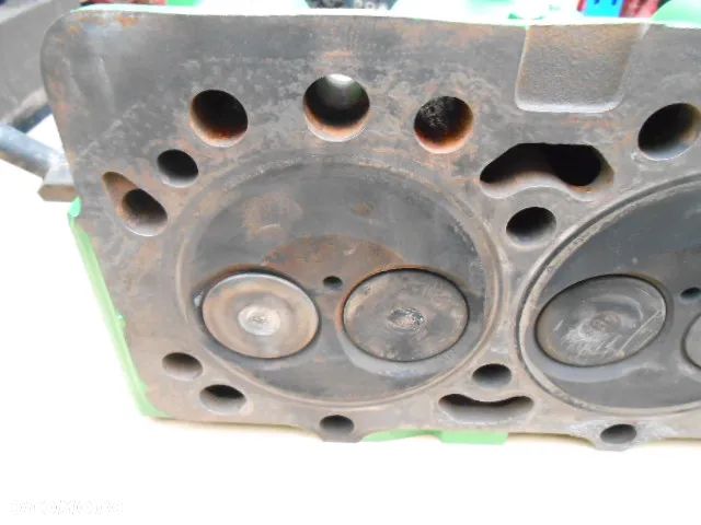 Głowica silnika R102932 John Deere 7800 - 2