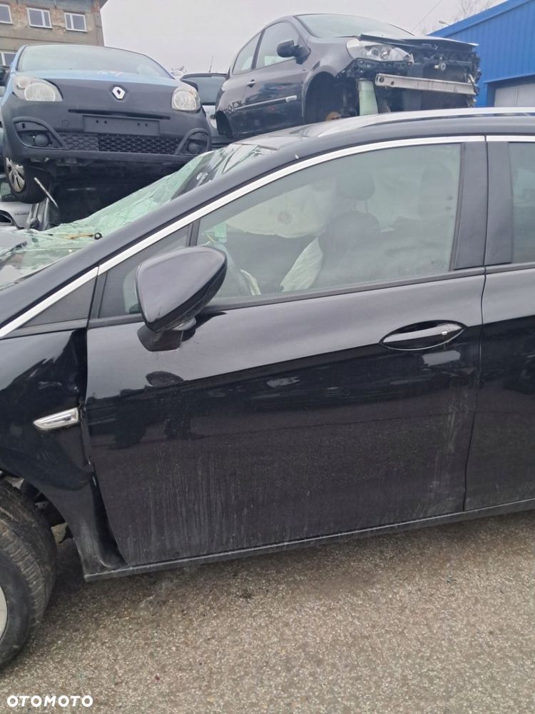 Opel Astra K V Kombi drzwi lewy przód Z22Y - 1