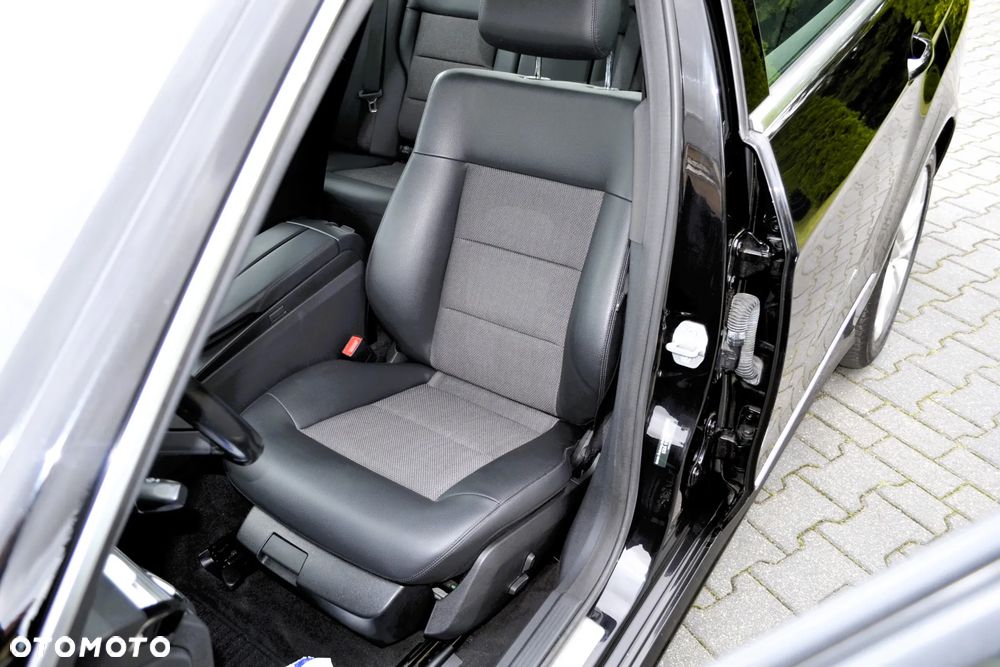 Mercedes-Benz Klasa E 200 CDI DPF BlueEFFICIENCY Automatik Avantgarde - 26