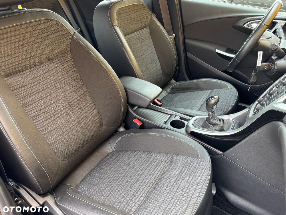 Opel Astra 1.4 Turbo Edition Sport - 32