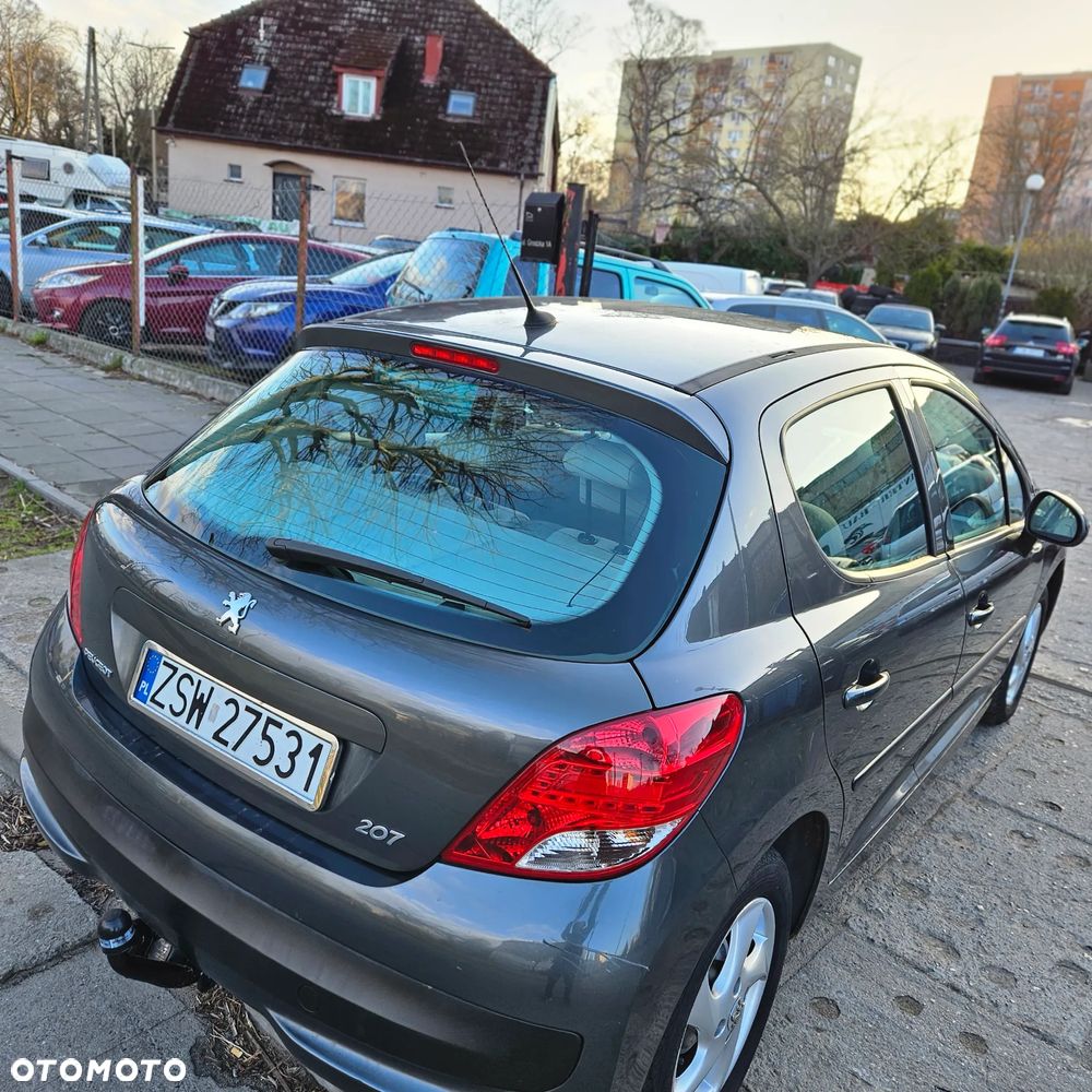 Peugeot 207 1.4 - 6