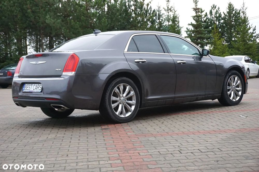 Chrysler 300 - 8