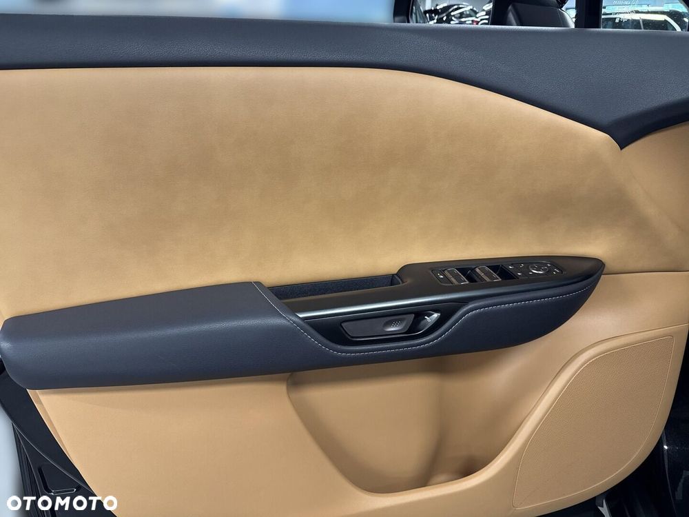 Lexus RZ 450e Prestige DIRECT4 - 14