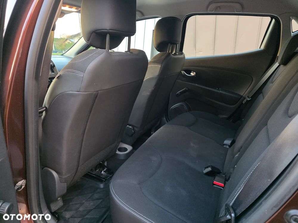 Renault Clio - 17