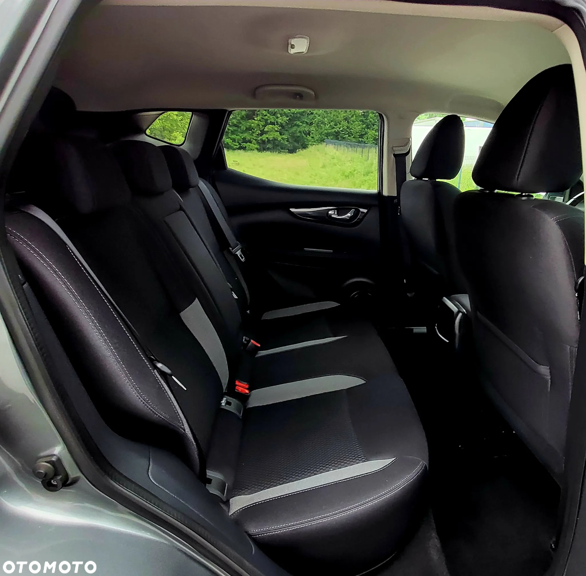 Nissan Qashqai 1.6 DCi N-Connecta Xtronic - 32