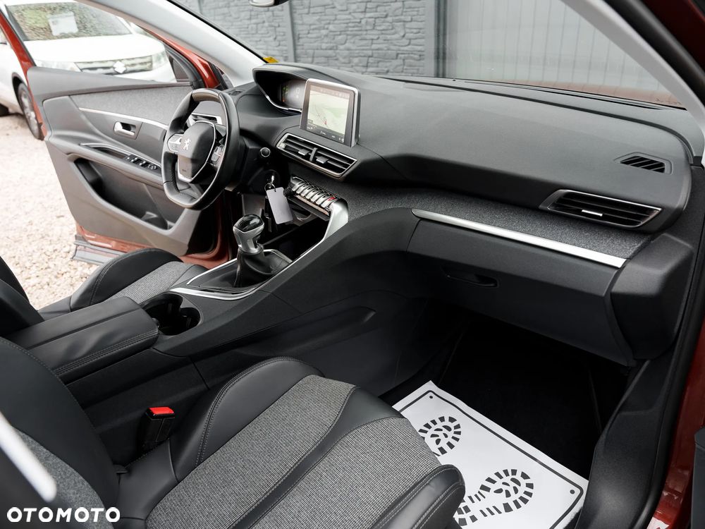 Peugeot 3008 - 16