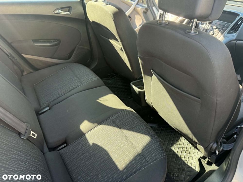 Opel Astra 1.4 T Enjoy - 8