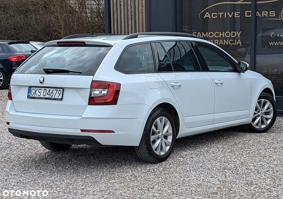 Skoda Octavia Combi 1.6 TDI DSG Style - 18
