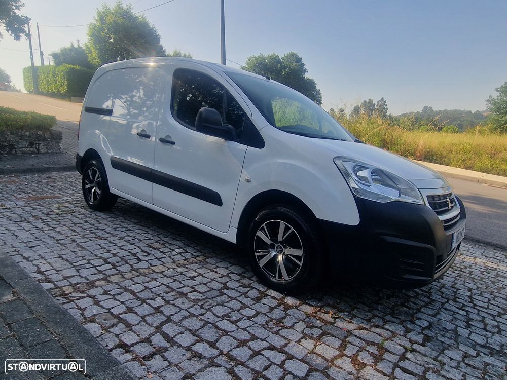 Peugeot PARTNER 1.6 HDI 100CV NACIONAL C/NOVA - 4
