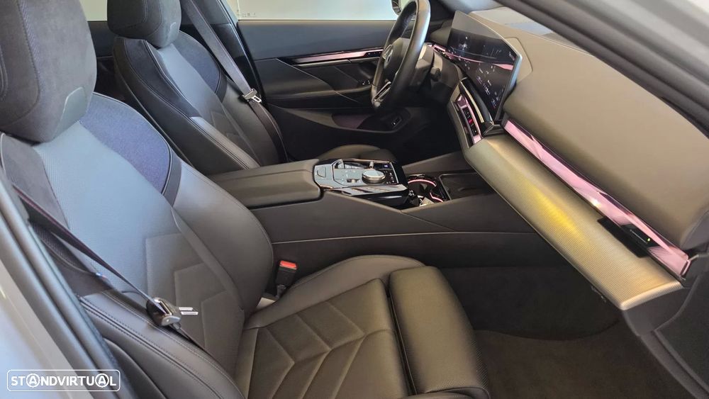 BMW i5 eDrive40 Pack Desportivo M Pro - 49