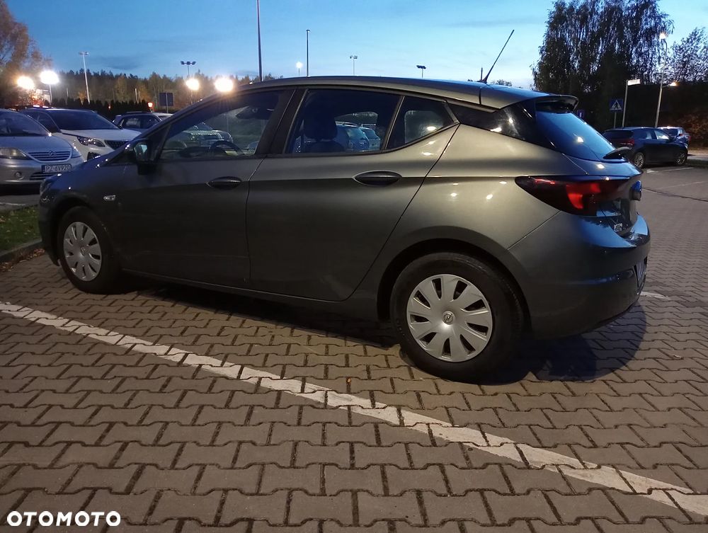 Opel Astra V 1.5 CDTI Edition S&S - 9