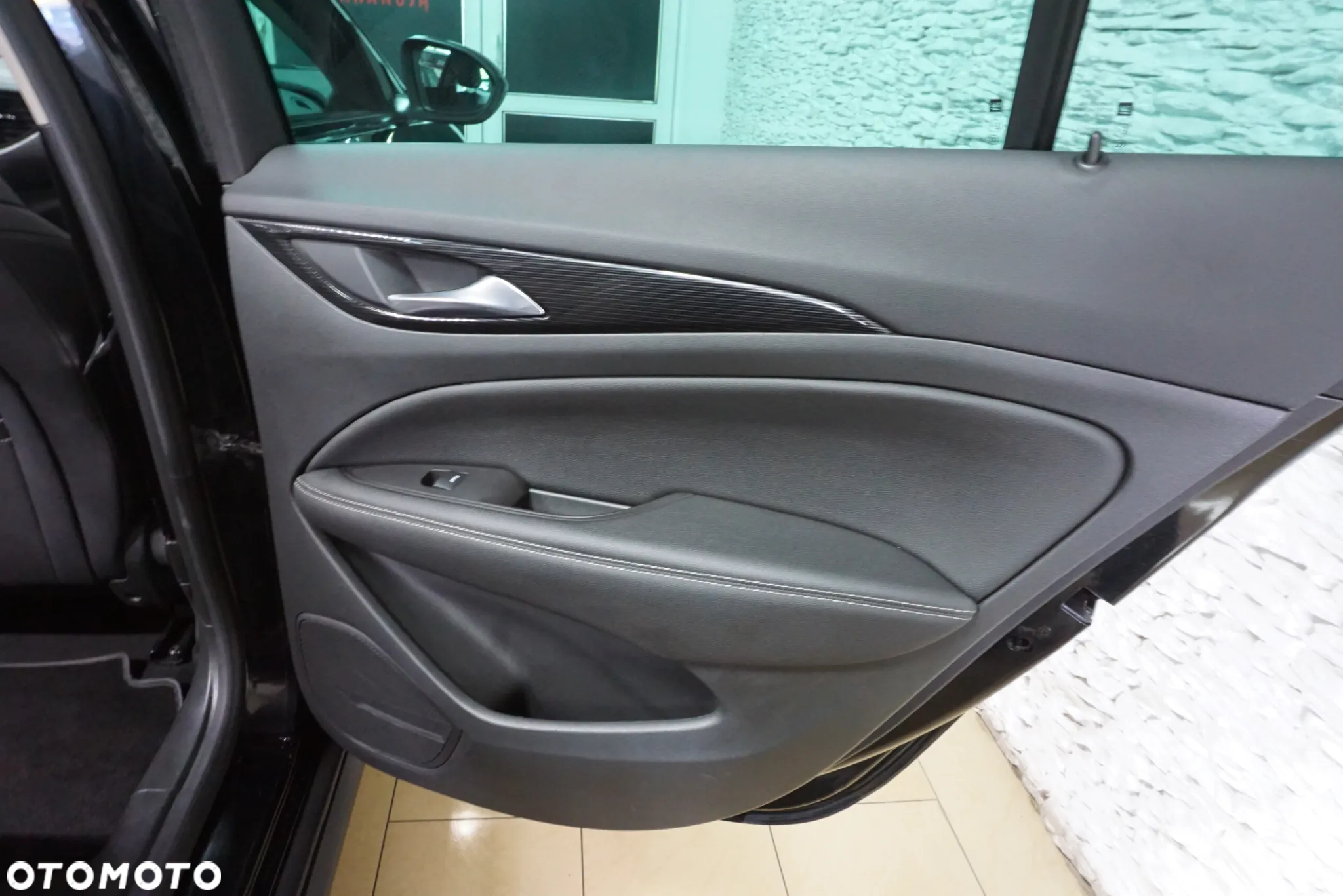 Opel Insignia Country Tourer 2.0 BiTrb D 4x4 Automatik Exclusive - 17