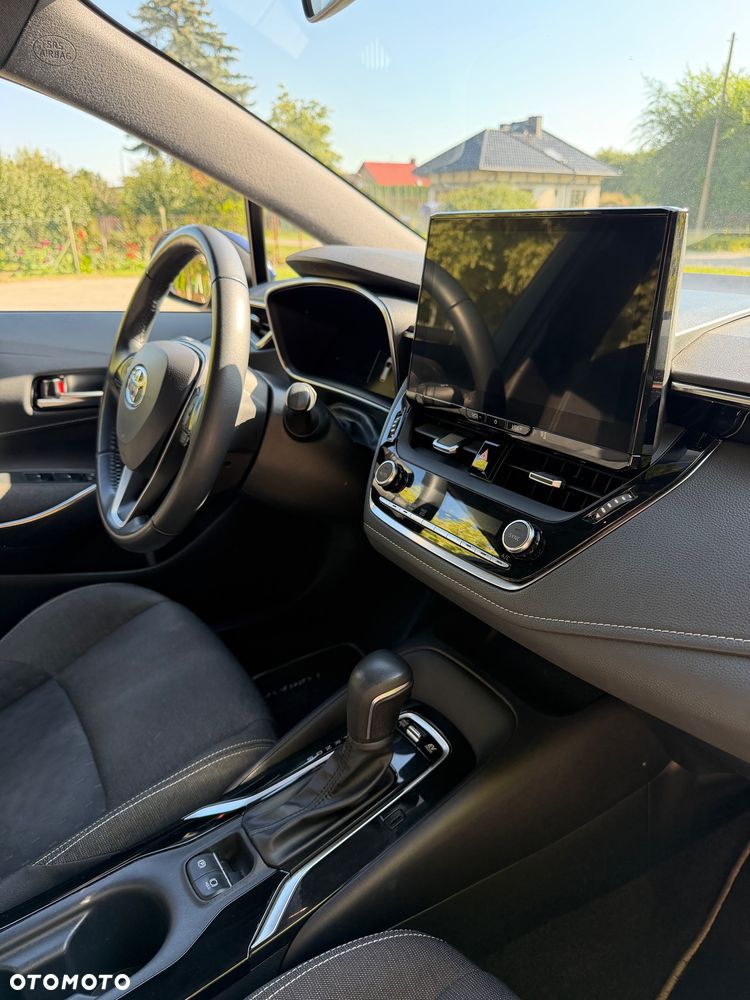 Toyota Corolla 1.8 Hybrid Comfort - 18