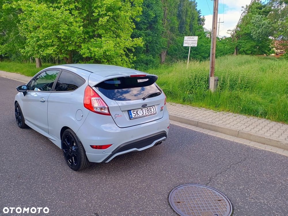 Ford Fiesta - 3