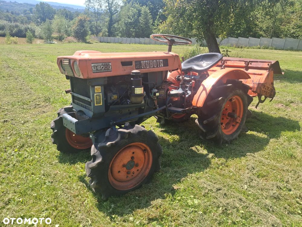 Kubota B6000 - 3