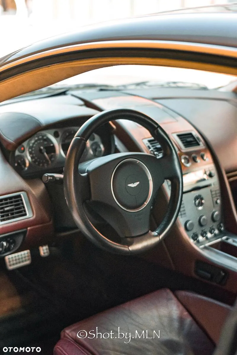Aston Martin DB9 Coupe Touchtronic - 19