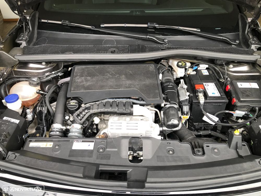 Peugeot 2008 1.2 PureTech GT - 23