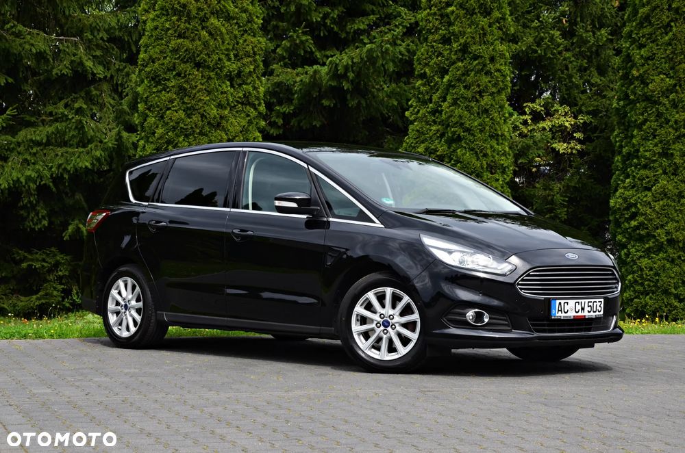 Ford S-Max - 11