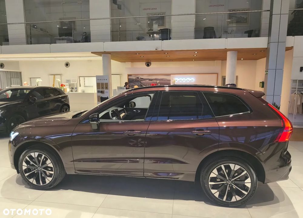 Volvo XC 60 B5 B AWD Ultimate Dark - 3
