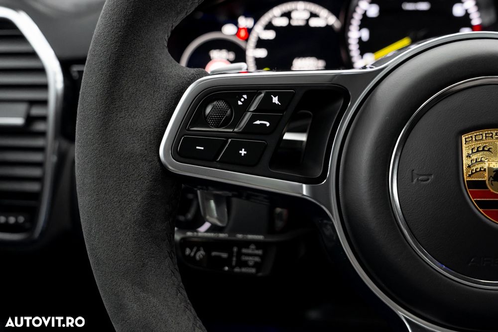 Porsche Cayenne Coupe E-Hybrid Tiptronic S - 32