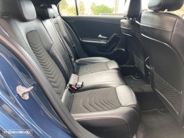 Mercedes-Benz A 180 d Style Plus - 33