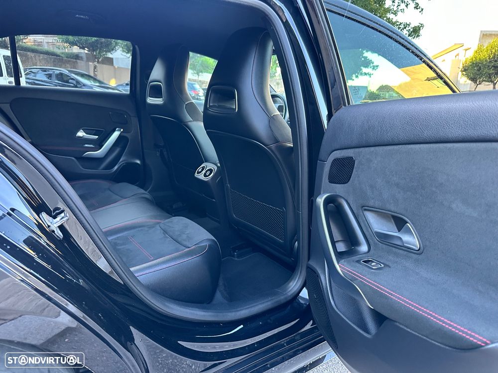 Mercedes-Benz A 200 AMG Line - 33