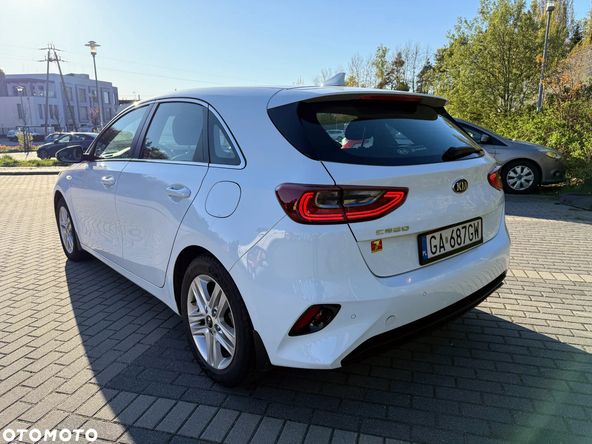 Kia Ceed 1.6 CRDi SCR M - 4